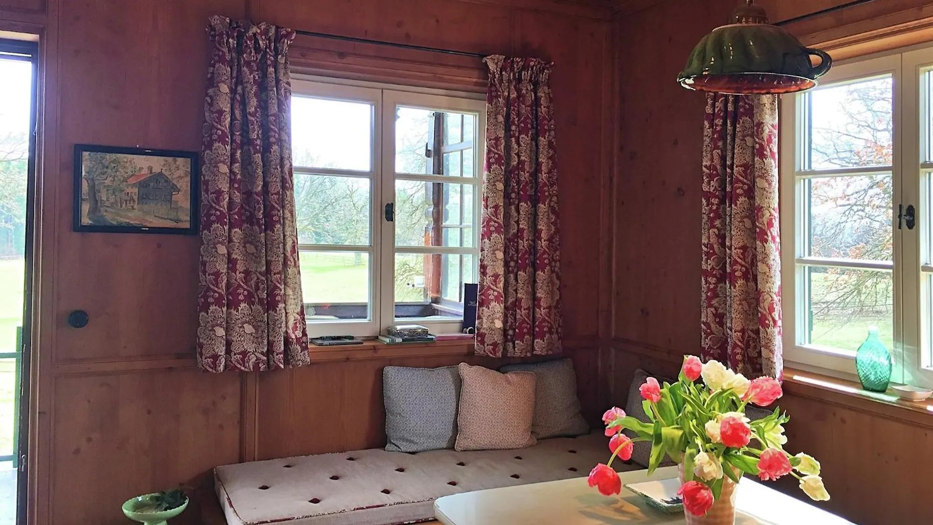 Quaint Holiday Home With Fireplace And Terrace Pähl